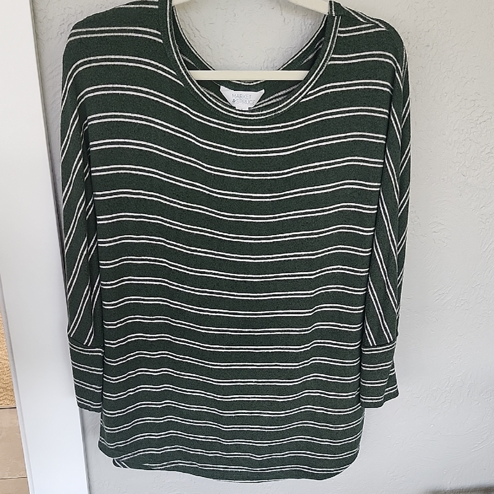 Market & Spruce Green and White Striped Long Sleeve Tee